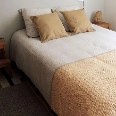 A Carolles, Maison Ideale Pour Des Nature Holiday home *