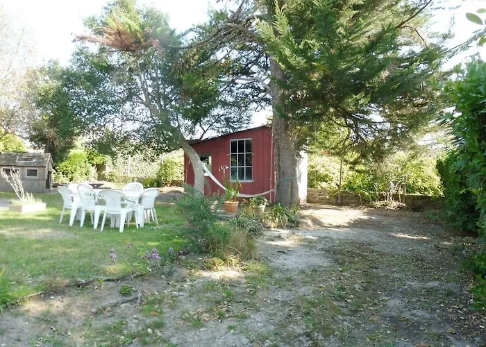 A Carolles, Maison Ideale Pour Des Nature *